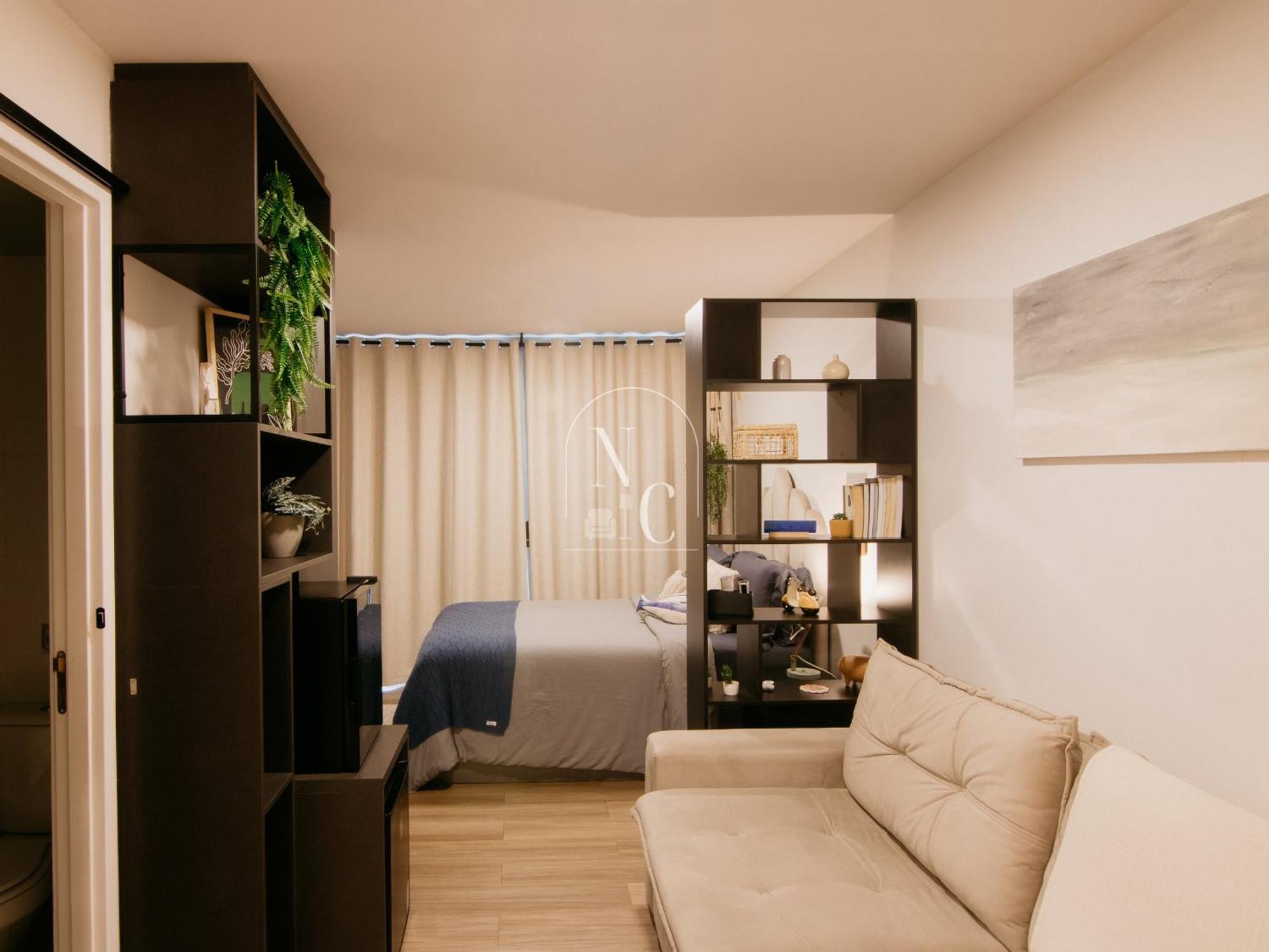 Deluxe Studio